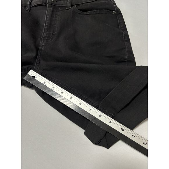 DKNY Jeans Women's 10 Black Denim Shorts Normcore Capsule Everyday Essential - Picture 7 of 7